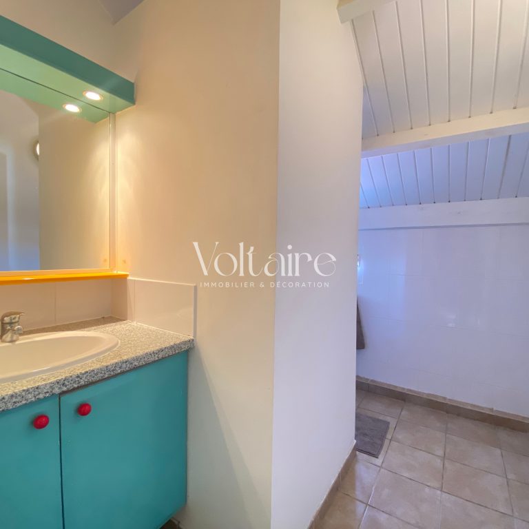 Maison mitoyenne 3 pièces avec piscine – Dolé, Gourbeyre